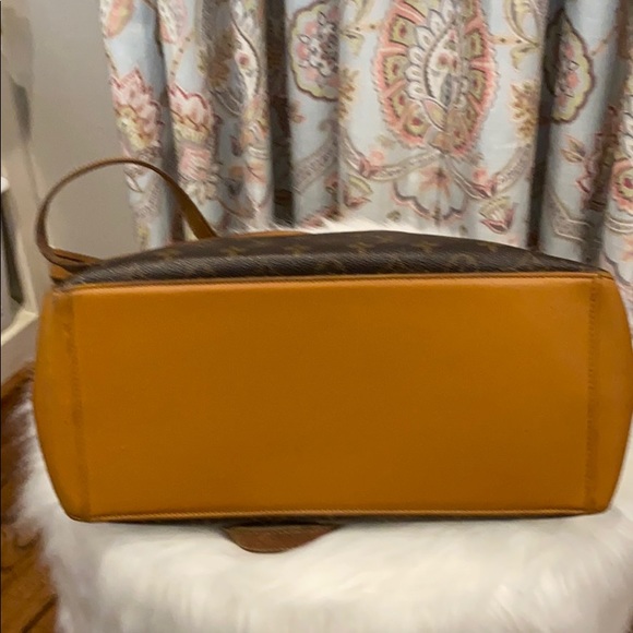 COPY - 💎💎👜 LV Monogram Cabas Mezzo Shoulder Bag💕💋🌸 - Picture 3 of 13